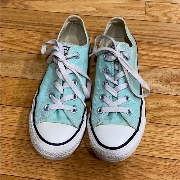 mint green converse shoes